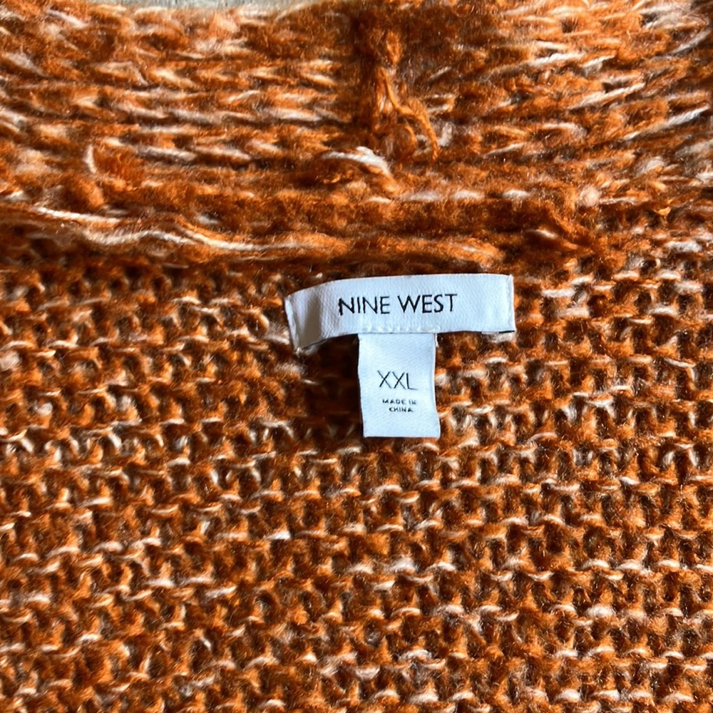 Orange and white knitted sweater. Size extra extra large from nine west. - Picture 4 of 7